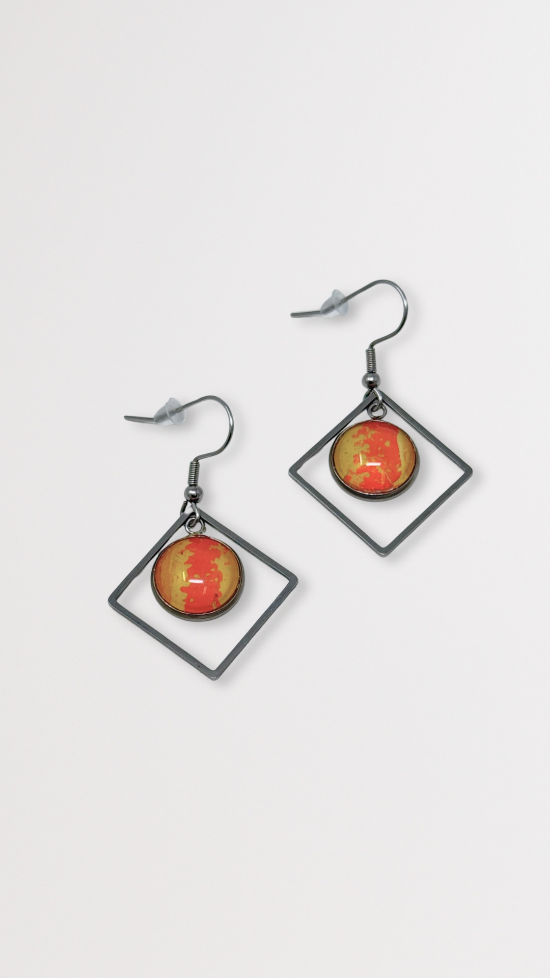 Metal Bezel Earrings - Turn It Gold